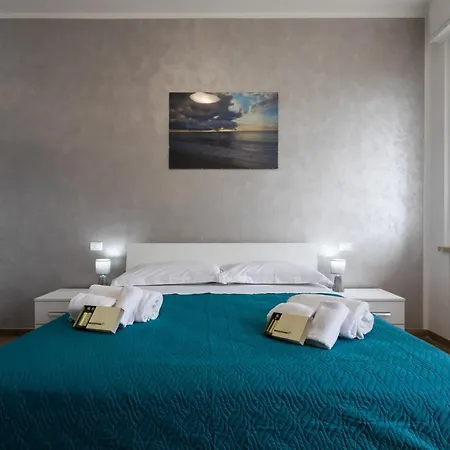 Lejlighed Borgo Milano Penthouse - With Parking